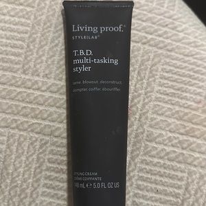 Living Proof TBD multi tasking styler